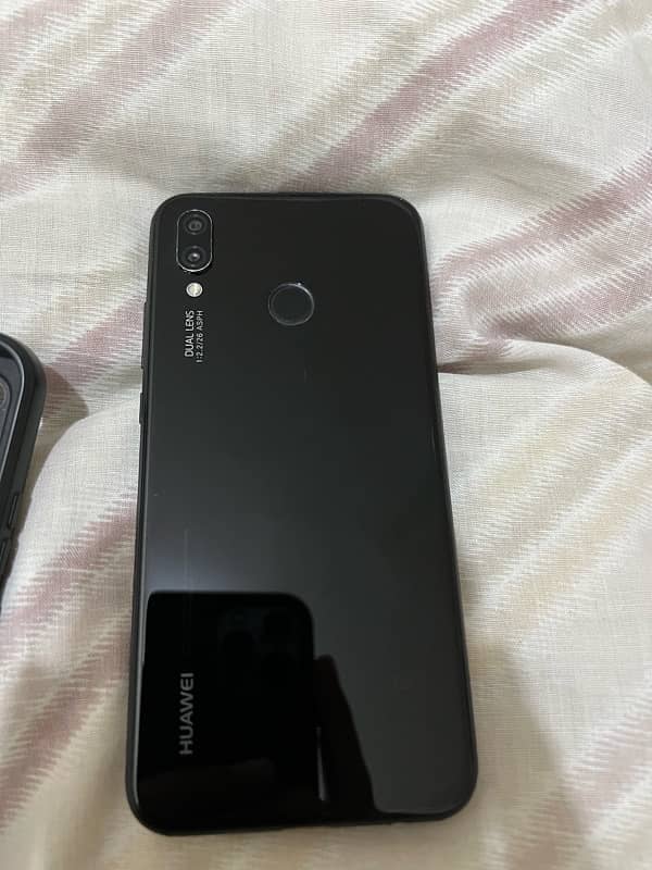 Huawei p20 lite (official pta) 1