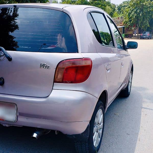 Toyota Vitz 2000/2007 lush condition. 5