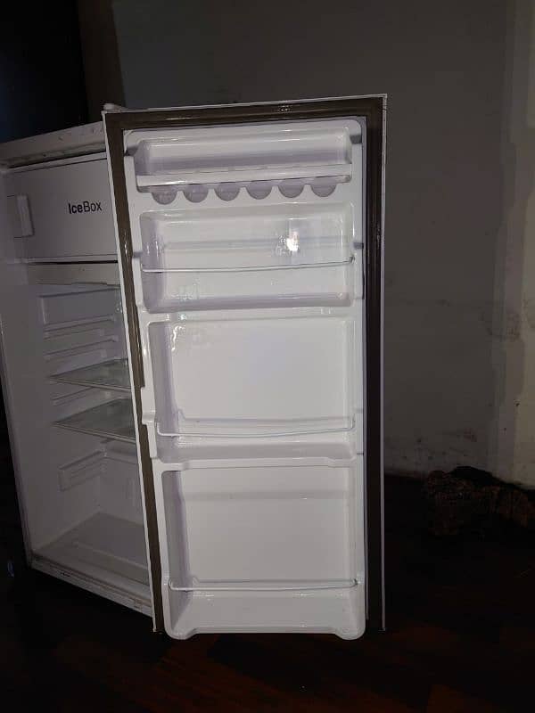 Dawlance bedroom refrigerator 9106 white 4