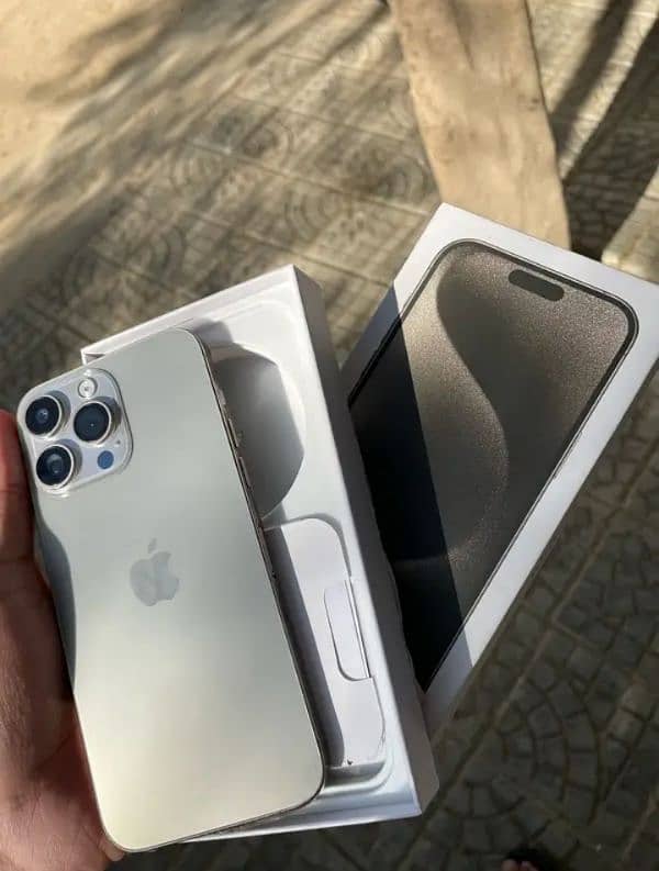 iPhone 15 Pro Max 512GB 6