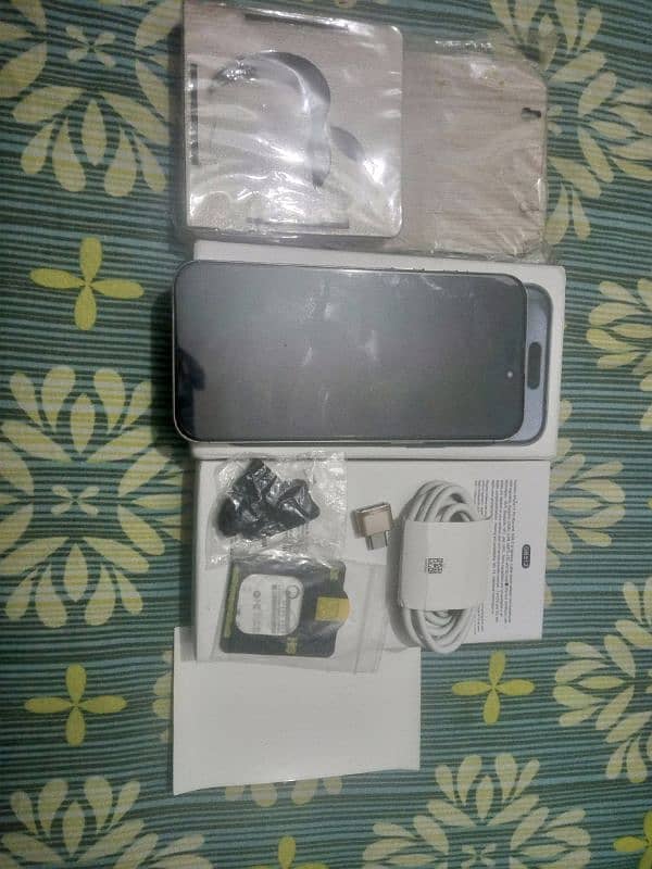 iPhone 15 Pro Max 512GB 9