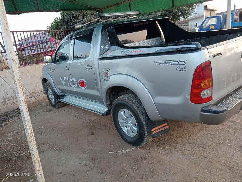 Toyota Hilux 2011 9