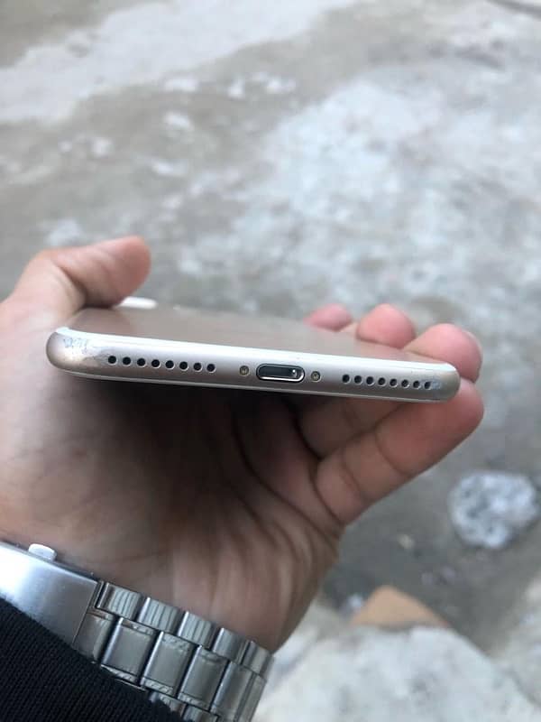 iphone 7 Plus urgent sel 128Gb 10/9.5 condition 03109771831 whtsp nmbr 2