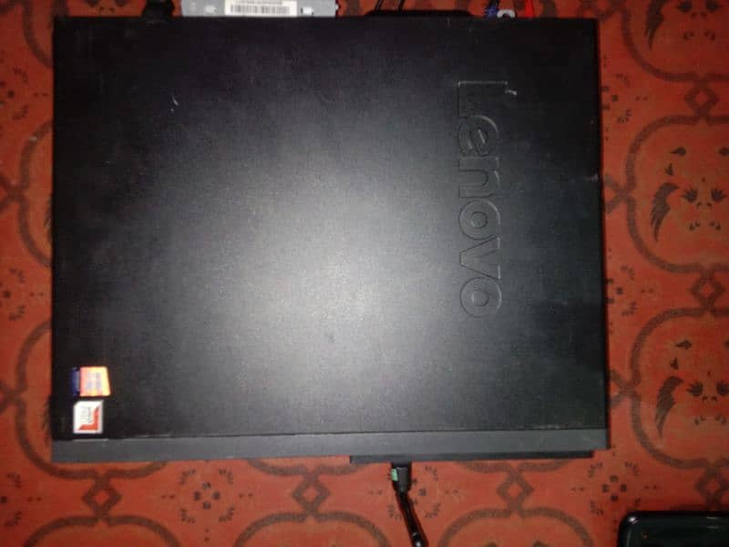 lenovo pc AMD PRO A8-9600 8GB RAM Desktop 0