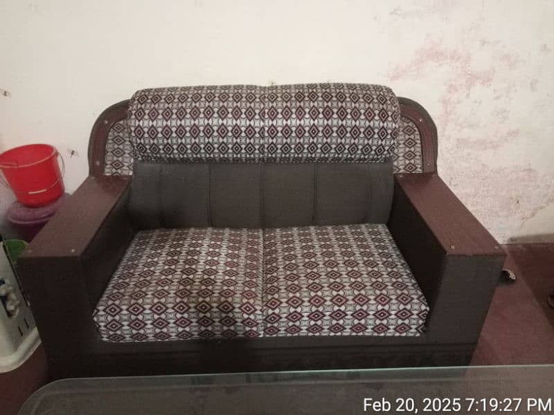 3 seater poshish sofa set for sale 2