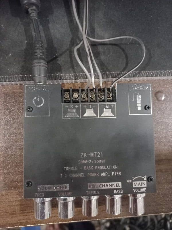 ZK-MT21 Amplifier 200 Watts 0