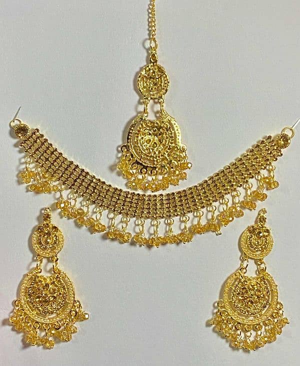 Artificial JEWELLERY SET BEST FOR WEDDING, PARTIES 4