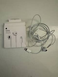 Apple original iPhone earpods / earbuds