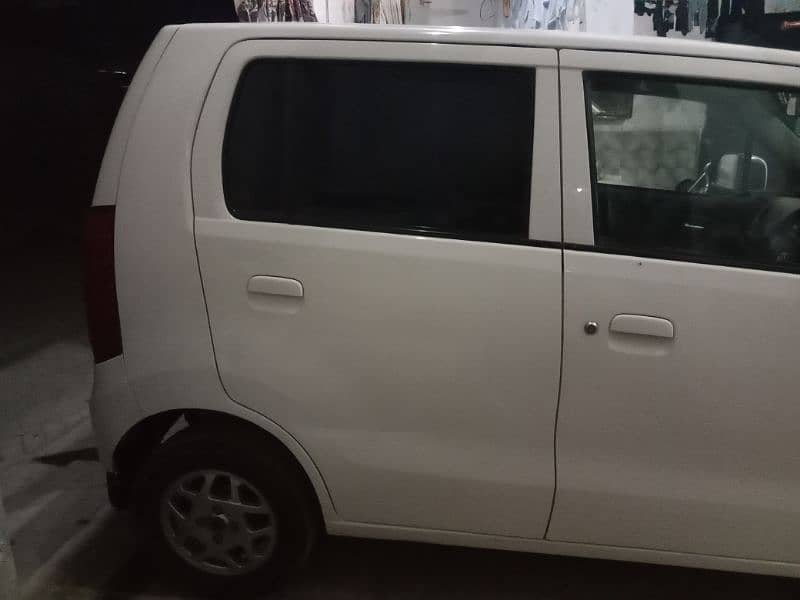 Suzuki Wagon R 2018 10