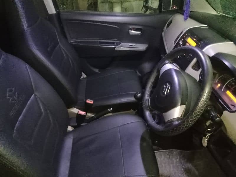 Suzuki Wagon R 2018 14