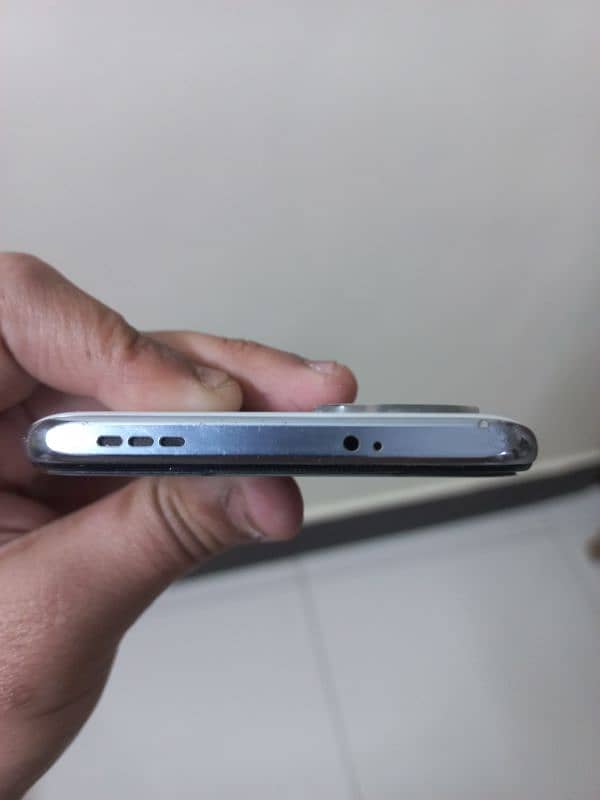 Redmi Note 10 white colour 4