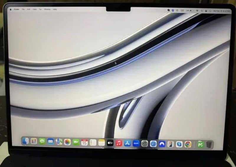 MacBook M2 2022 | Urgent Sale 1