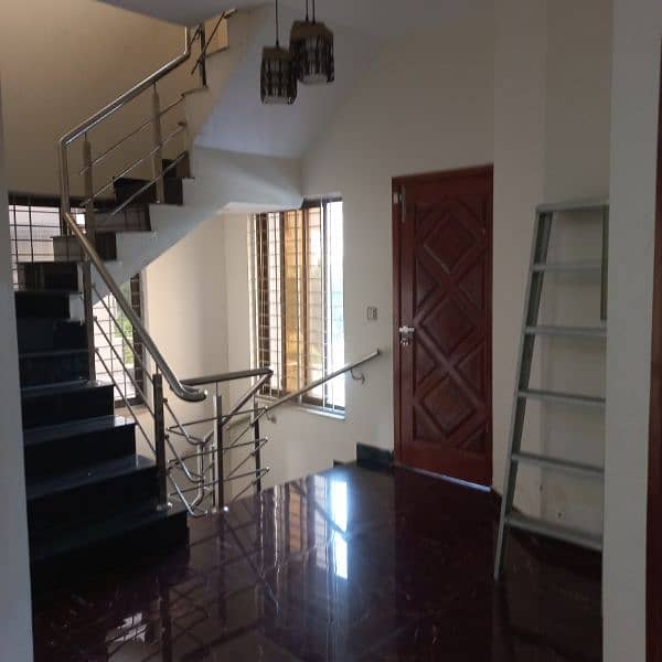 furnished 10 marla house upper portion for Rent in Bahria Town Lahore 9