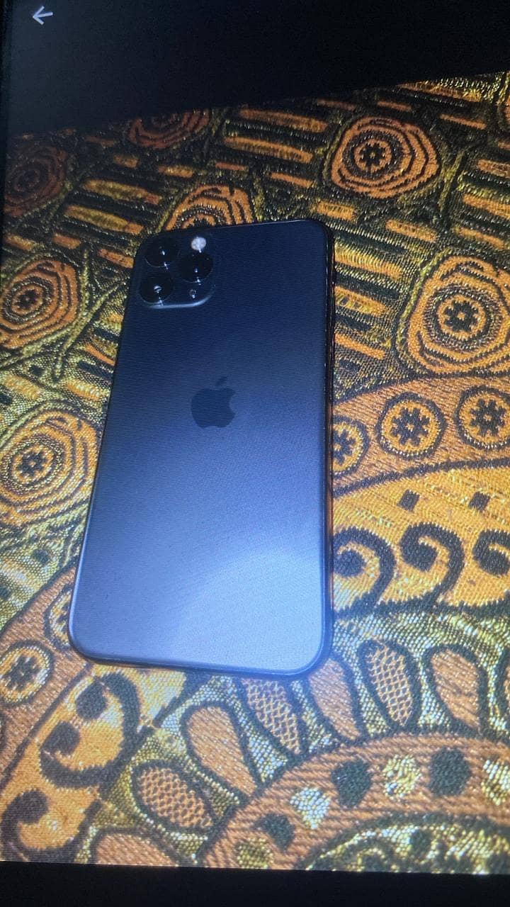 i phone 11pro 2