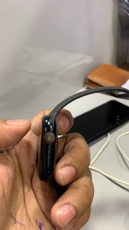 selling my Apple Watch Series 8 2