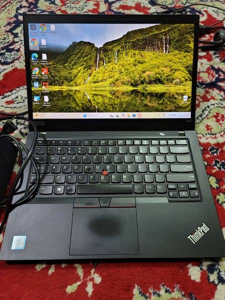 lenovo T490s vpro, 16gb ram 256ssd 0