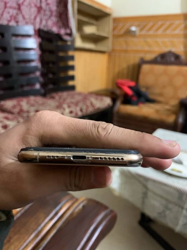 iphone XS non PTA 2