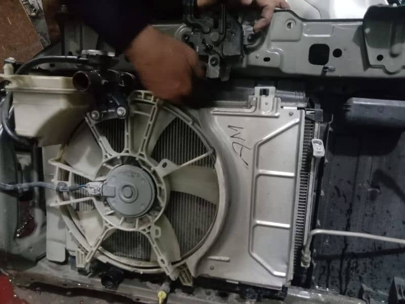 vitz 2010 original radiator+ condenser 6