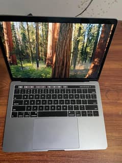 MacBook Pro 2018 13- Inch 16/256GB