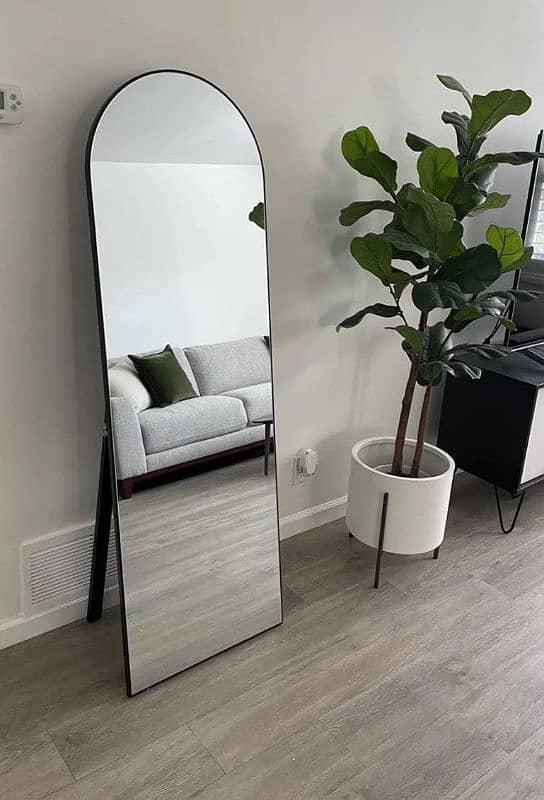 Dome mirror /stand looking mirror for sale::   Size 1.5 feet by 5 feet 4