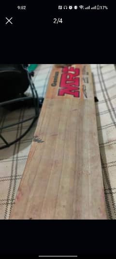 Mrf bat and full kit in cheap price argent need money