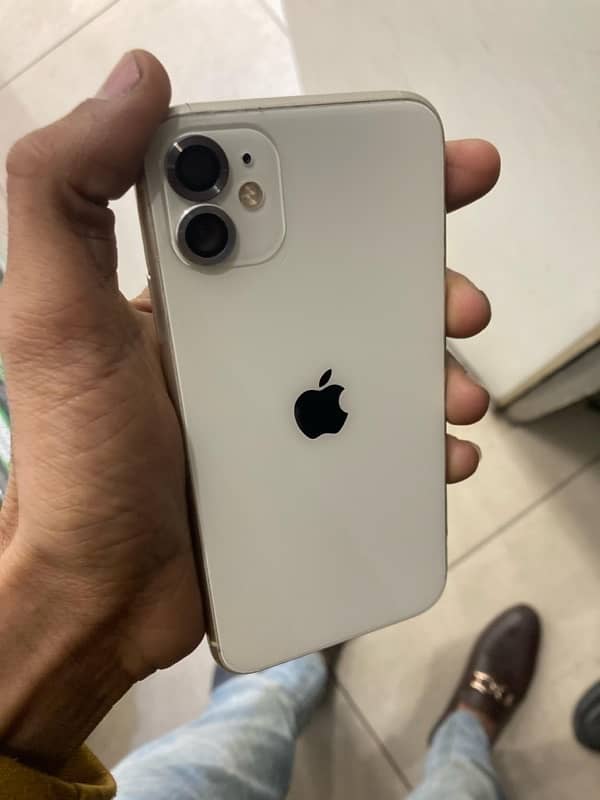 iPhone 11 non pta fu with box 0