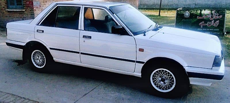 Nissan Sunny 1989 0