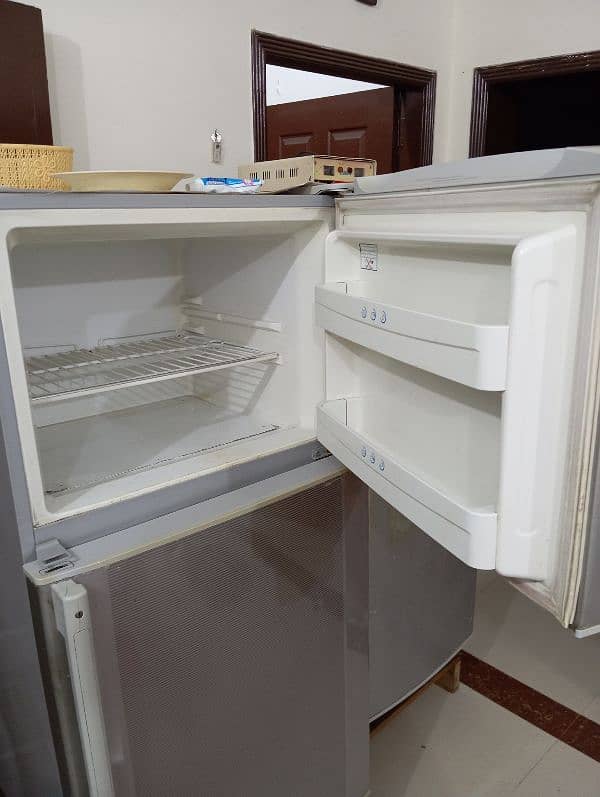 haier full size fridge 4