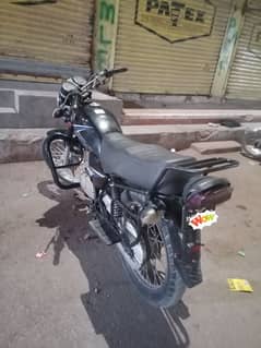 Suzuki gs150 2016 urgent sale full jeniun condition