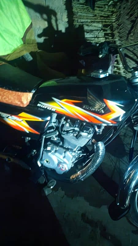 hunda 125 bike for sele 3