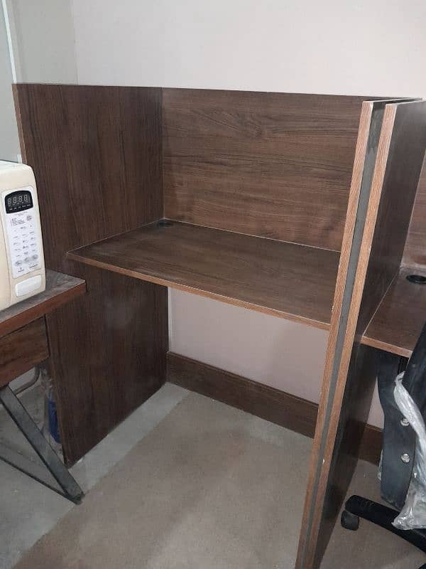 Full size Cubicles and office chairs for sale 0