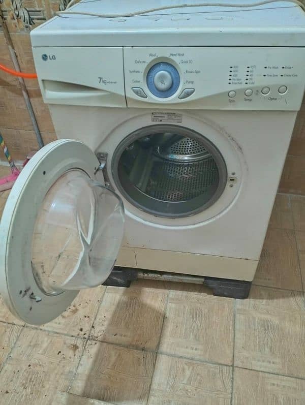 LG Automatic Washing Machine 1