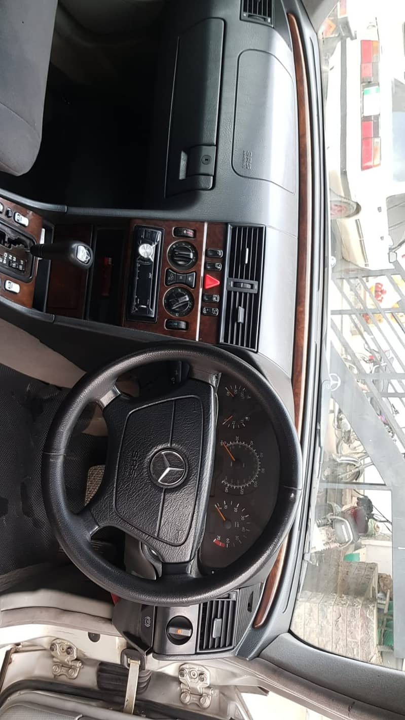 Mercedes Benz C180 1999 Model  Automatic trans 5