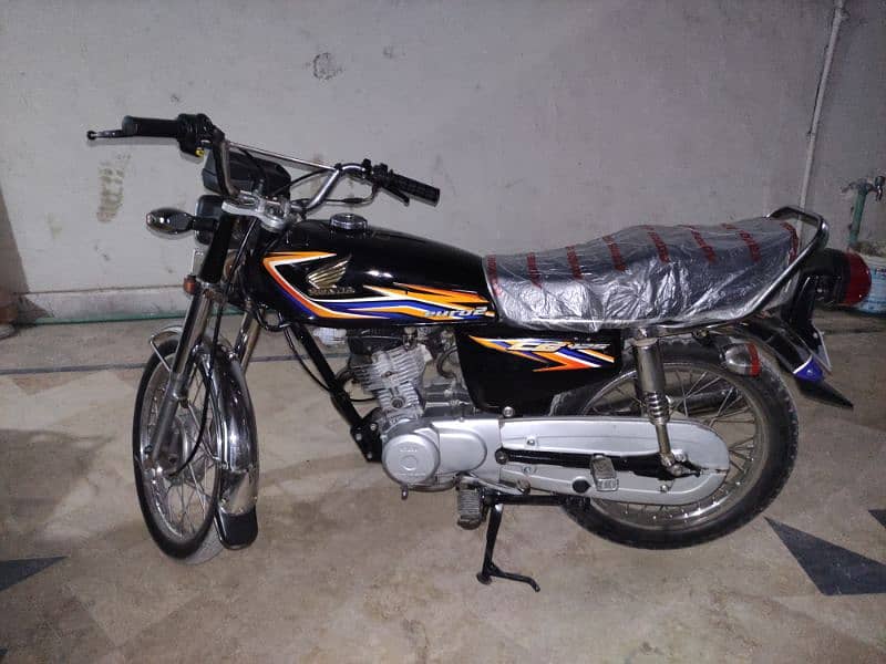 Honda 125CC | Euro 2 | Genuine Condition 1