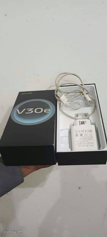 Vivo V30e 9