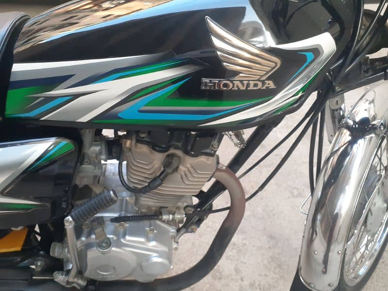 Honda 125 (Model: 2023.  contact 03119900955 3