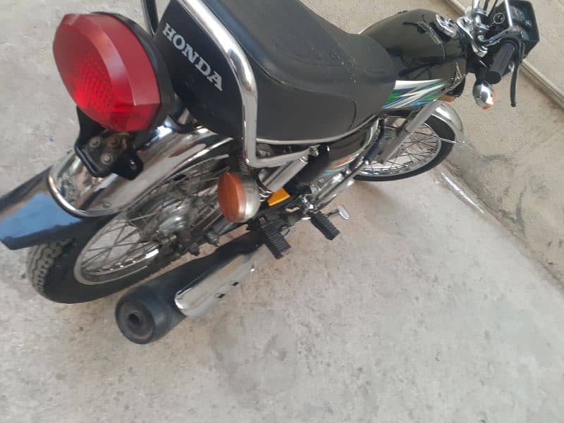 Honda 125 (Model: 2023.  contact 03119900955 4