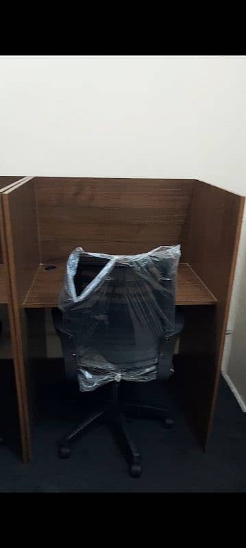 Full size Cubicles and office chairs for sale 6