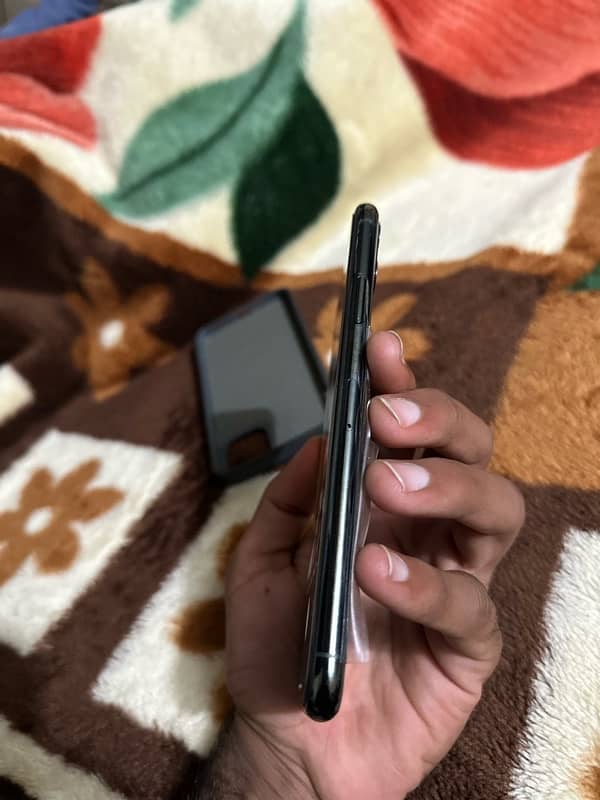 iphone 11 pro max 64GB 1