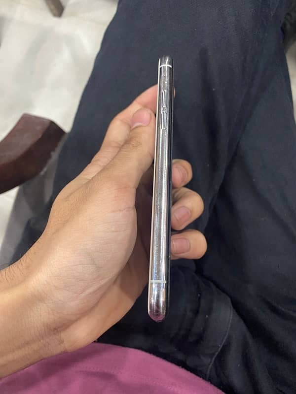 Iphone 11 pro white color for sale 1