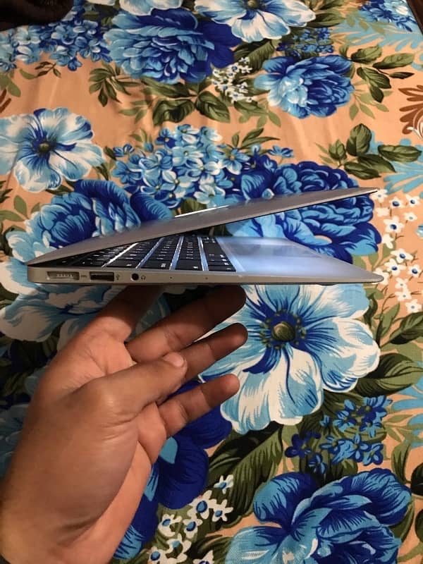 Apple MacBook Air 2015 4