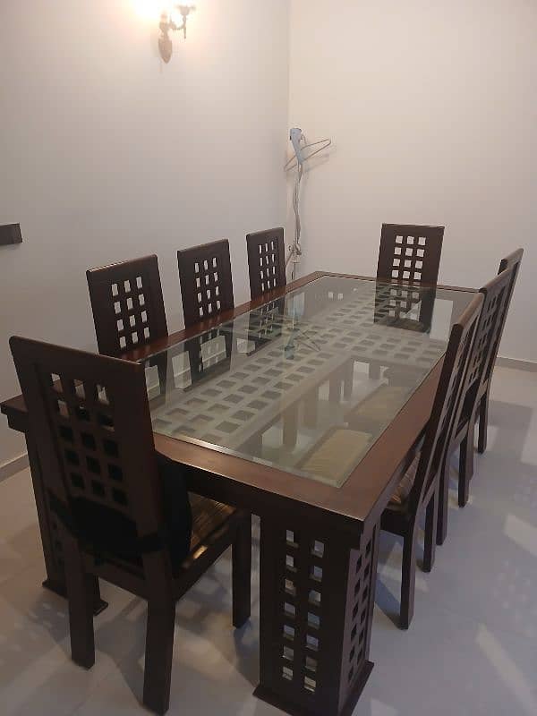 Dining table 8 seater 2