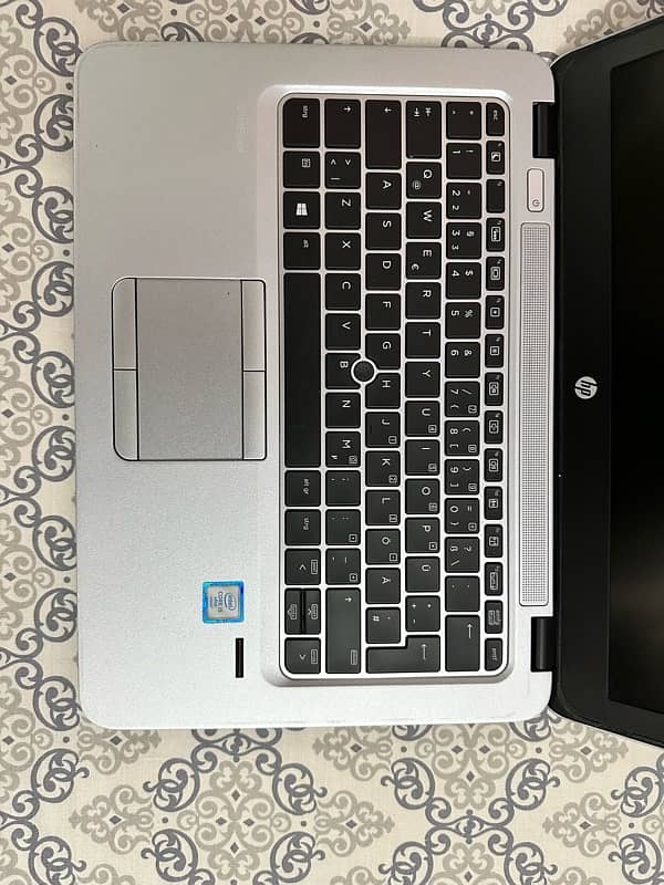 HP Elitebook 820 G3 3