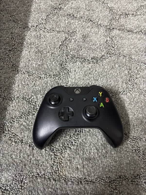 Xbox one orignal controller 0