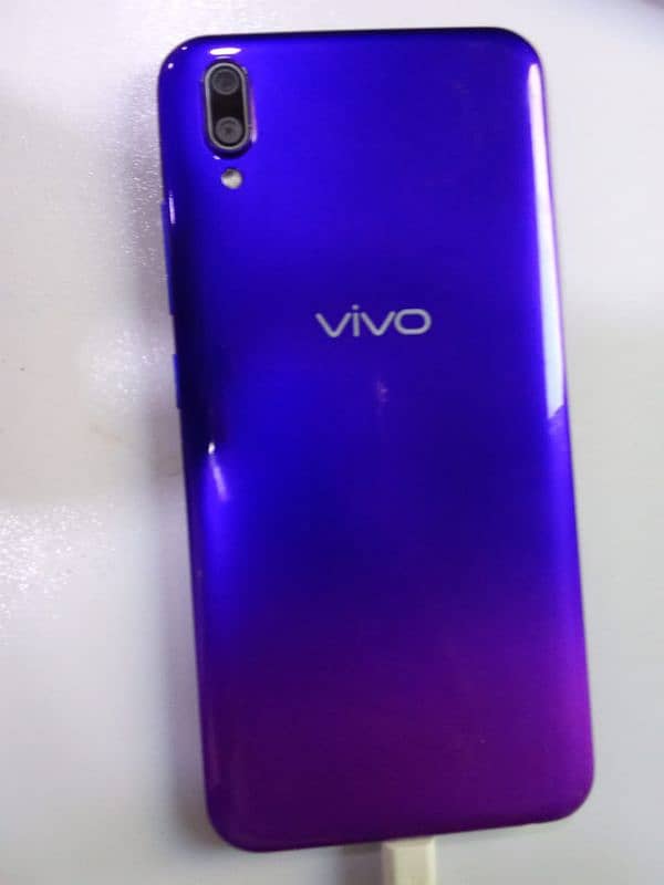 VIVO Y93 FOR SALE IN KARACHI REFURBISHED 2