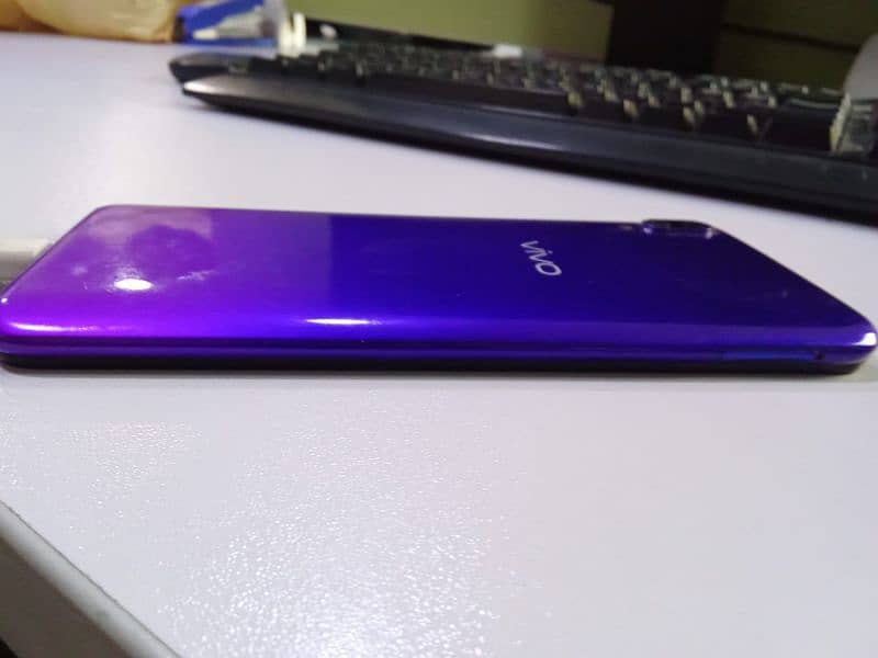 VIVO Y93 FOR SALE IN KARACHI REFURBISHED 6