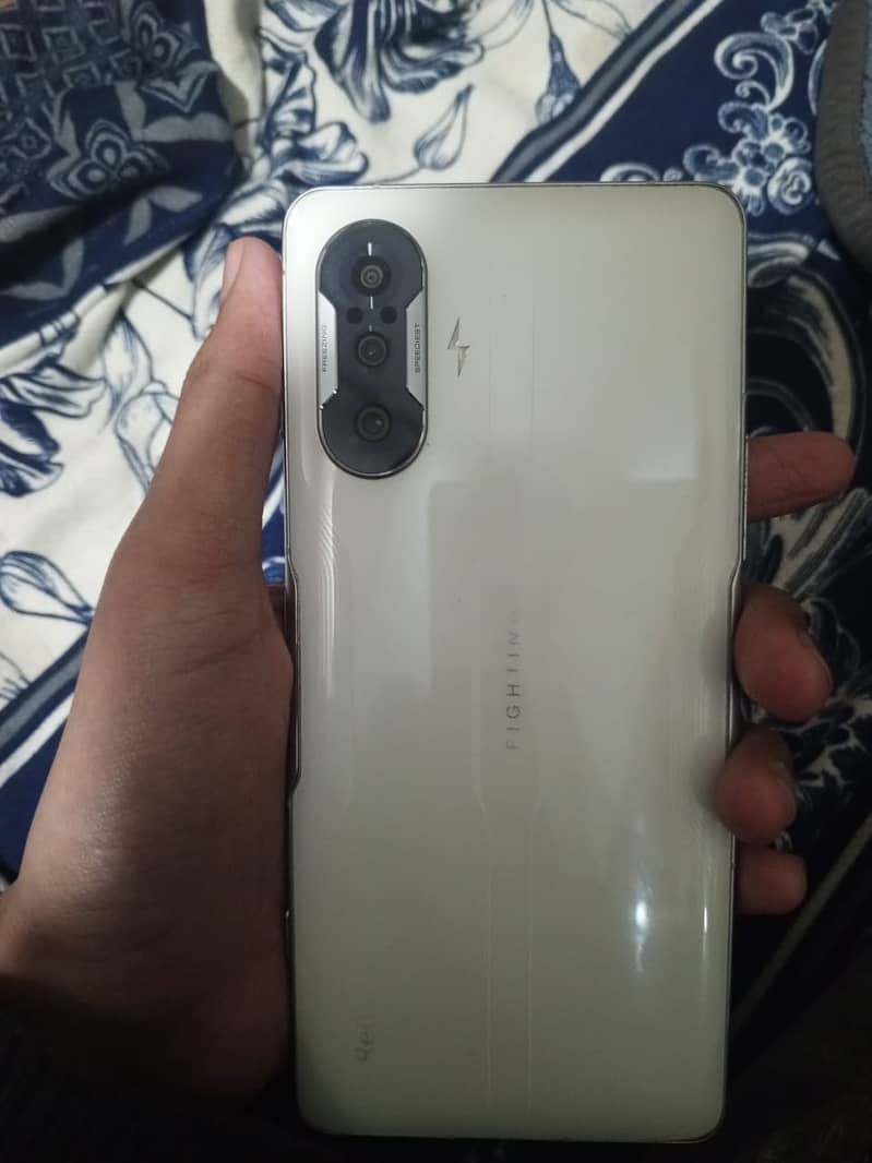 Redmi k40 Gaming 0