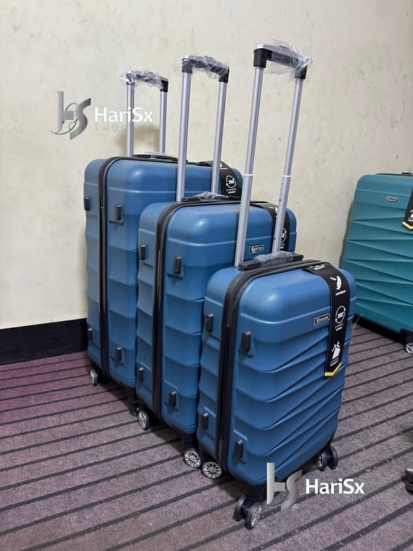 Luggage bags/ travel suitcases/ trolley bags/ travel trolley/ attachi 14