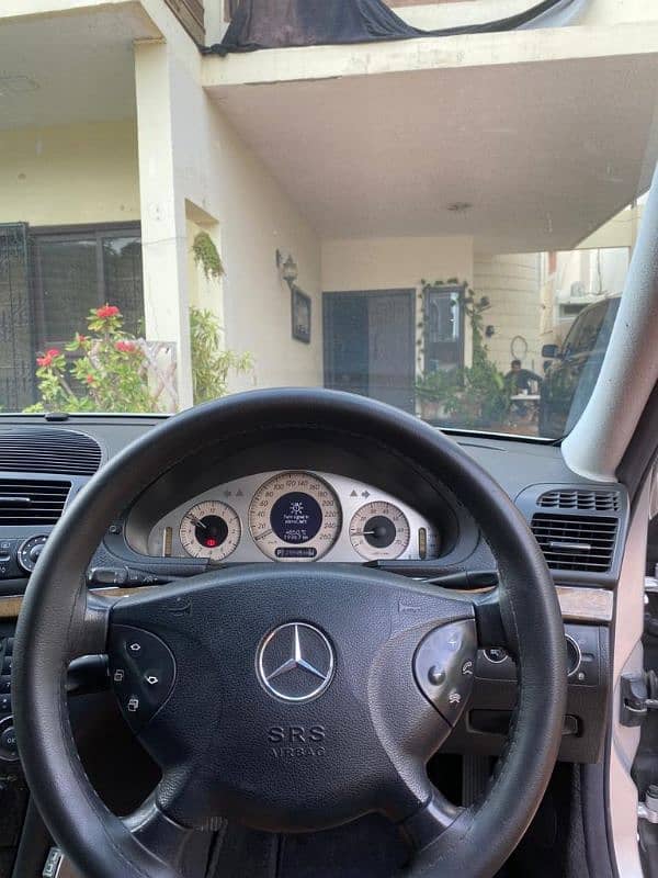 Mercedes E Class 2005 6