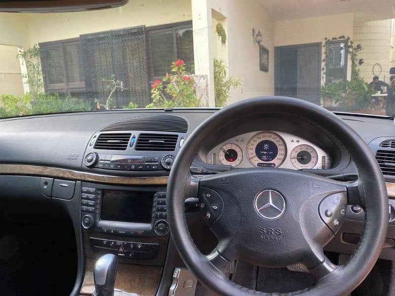 Mercedes E Class 2005 8